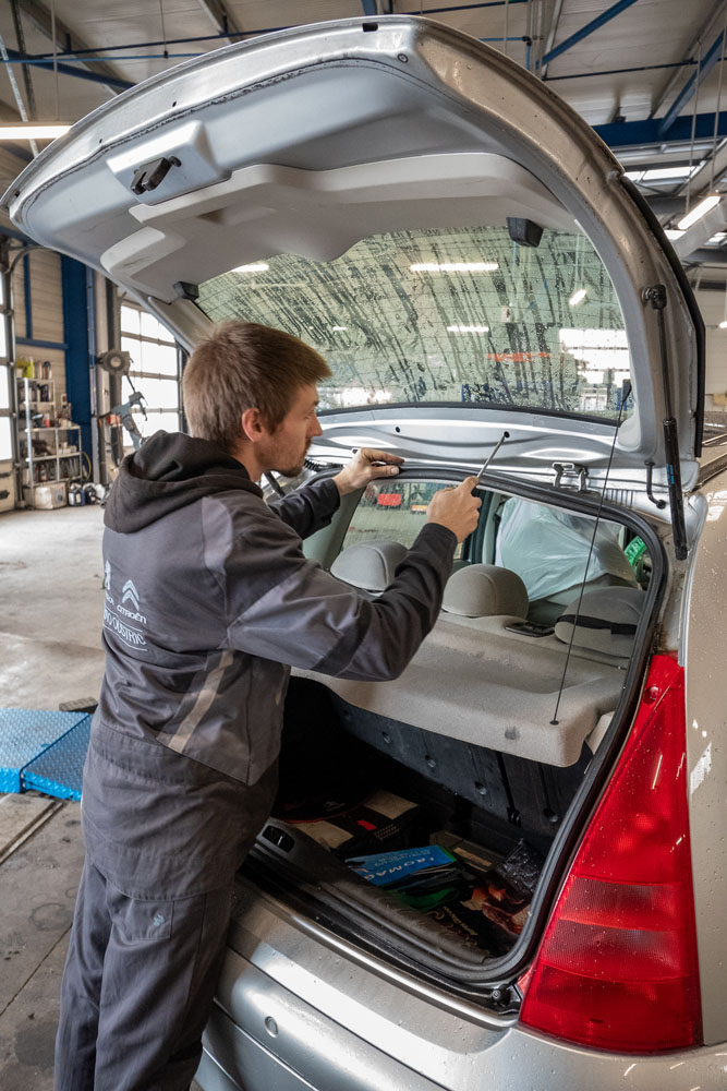 Quels sont les critères à considérer lors du choix d'un concessionnaire automobile ? Beaumont-de-Lomagne